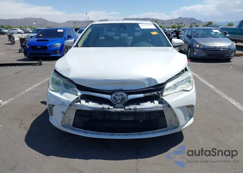 2015 Toyota Camry Xle V6 z USA, uszkodzony, nr VIN 4T1BK1FK8FU553977